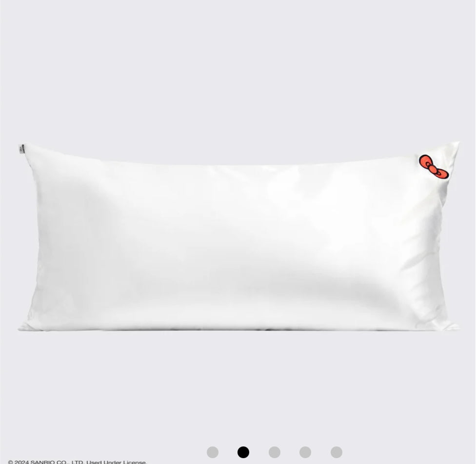 Kitsch x Hello Kitty Satin Pillowcase in Ivory Kitty Bow - King