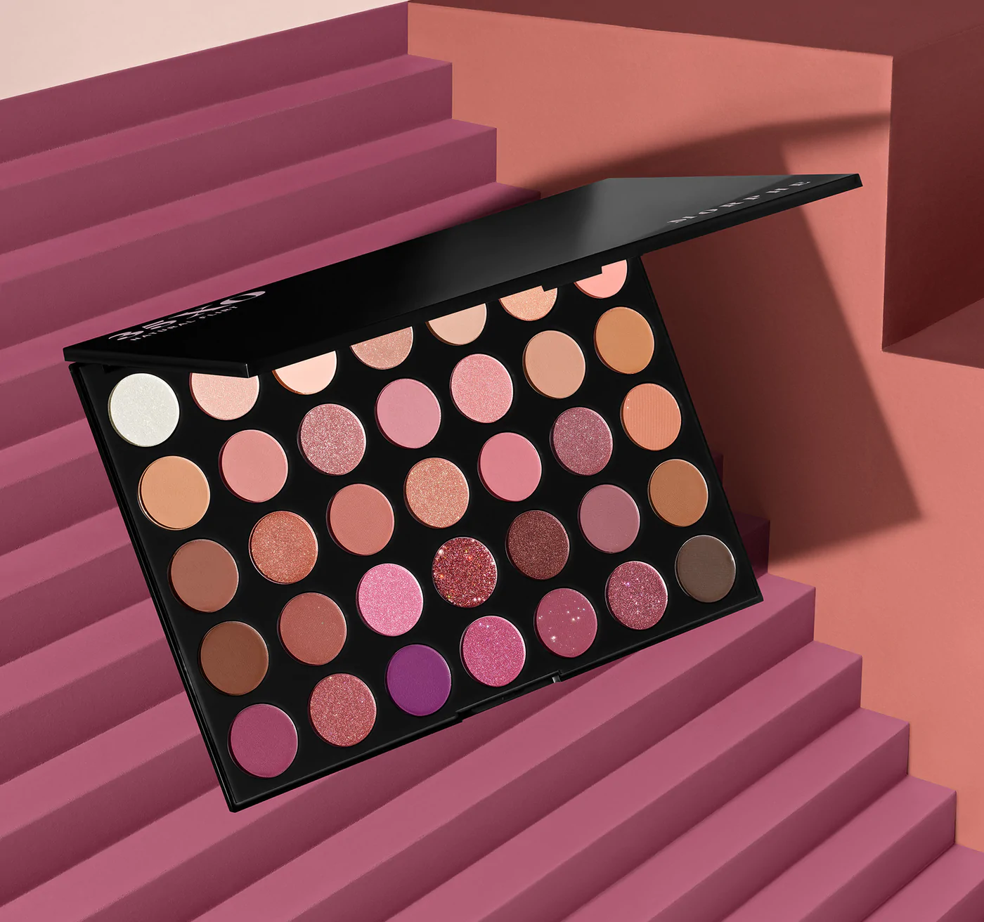 35XO NATURAL FLIRT ARTISTRY PALETTE