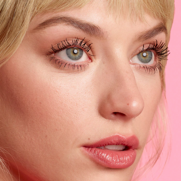 They're Real! Magnet Extreme Lengthening Mascara