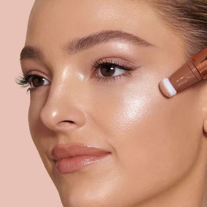CHARLOTTE TILBURY BEAUTY LIGHT WAND SPOTLIGHT