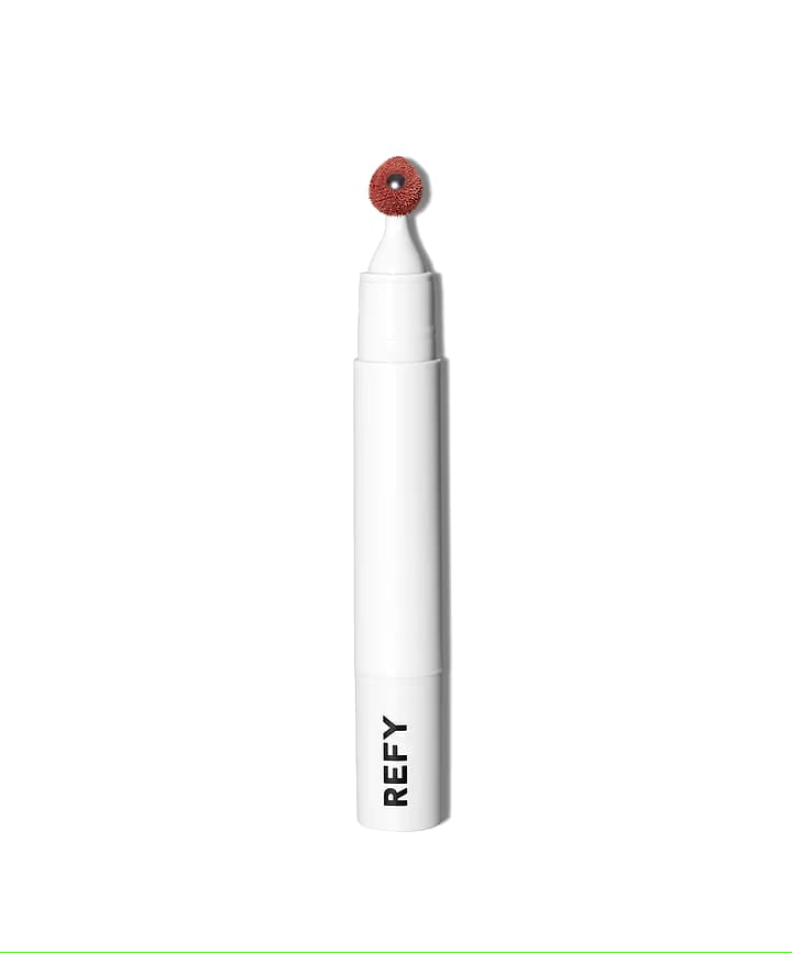 REFY Hydrating Liquid Lipstick With Buildable Satin Colour
