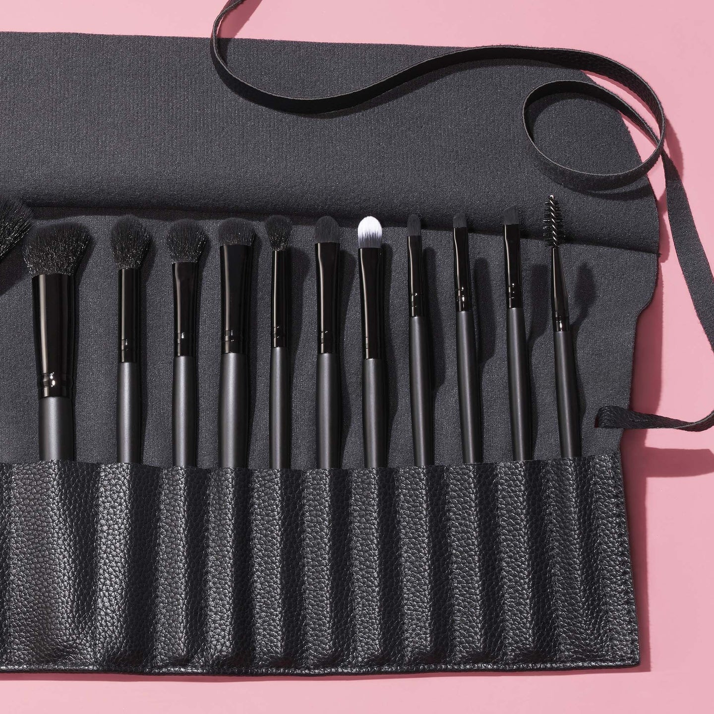 e.l.f 17-Piece Ultimate Makeup Brush Set & Travel Roll