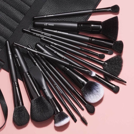 e.l.f 17-Piece Ultimate Makeup Brush Set & Travel Roll