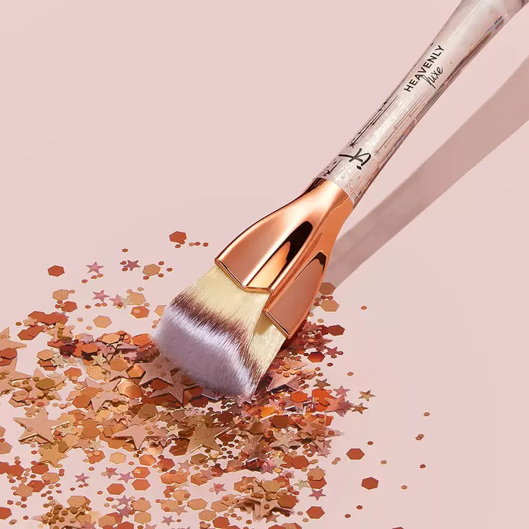 It Cosmetics Heavenly Luxe Superstar Flawless Foundation Brush